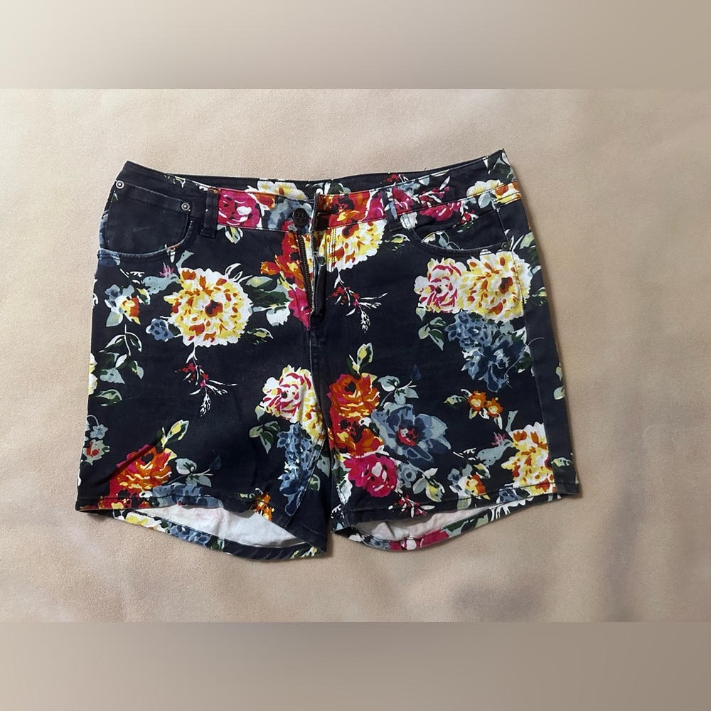 #1414 Floral Navy Women's Shorts Sz 12